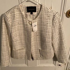 Cute cream and black plaid blazer from Banana Republic.  Size 2